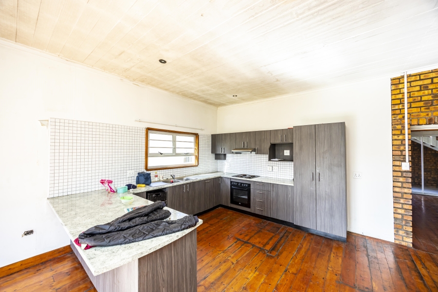 6 Bedroom Property for Sale in Quigney Eastern Cape